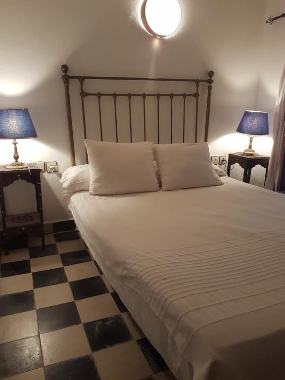 丹吉尔 阿鲁斯卡梅尔摩洛哥传统庭院旅馆酒店 客房 照片